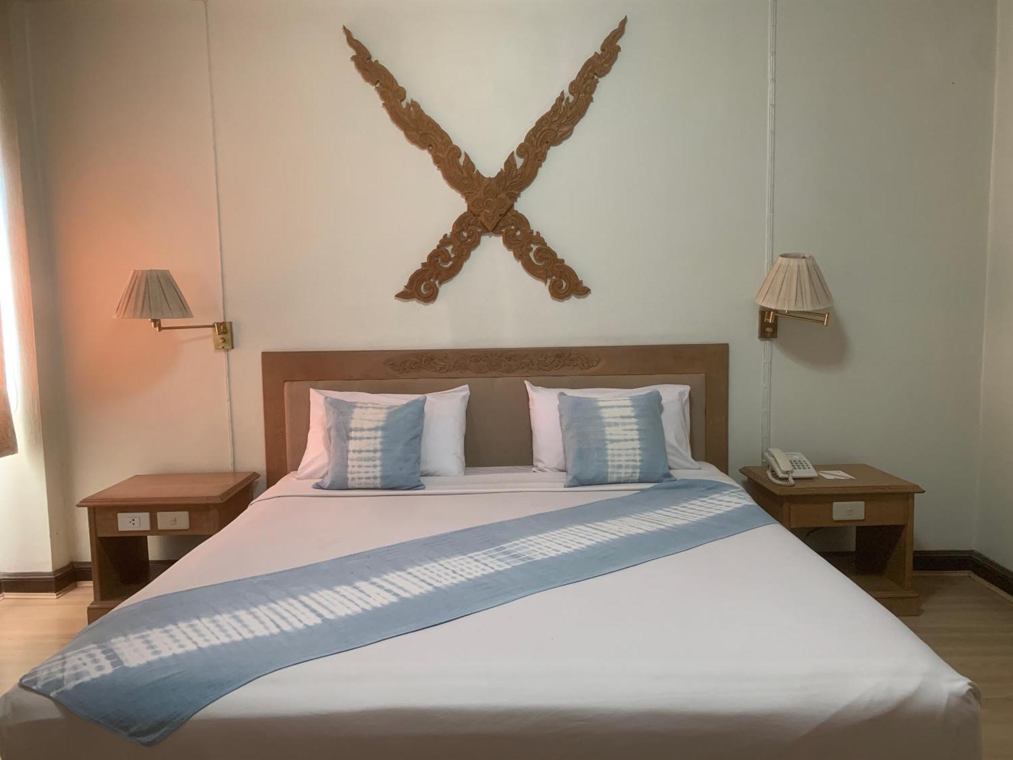 Maeyom Palace Hotel Пхрэ Экстерьер фото