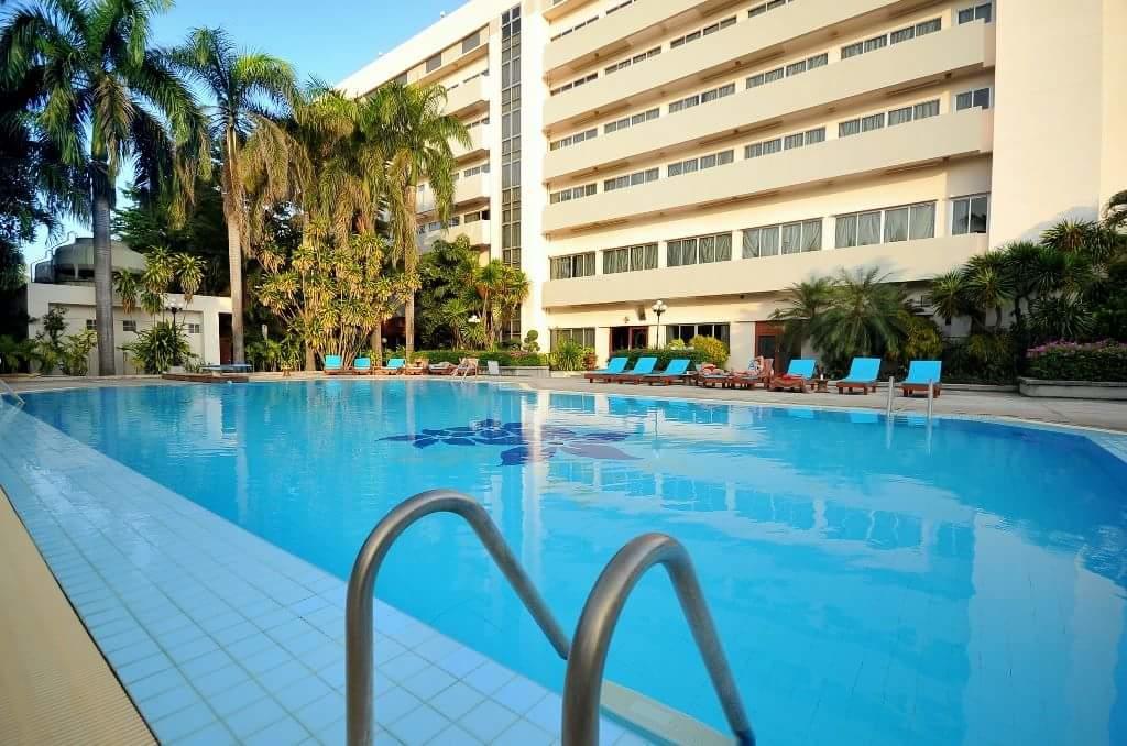 Maeyom Palace Hotel Пхрэ Экстерьер фото